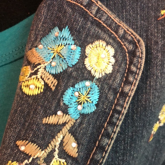 Vintage Live a Little Floral Embroidered Denim Jacket Size M - Picture 5 of 15